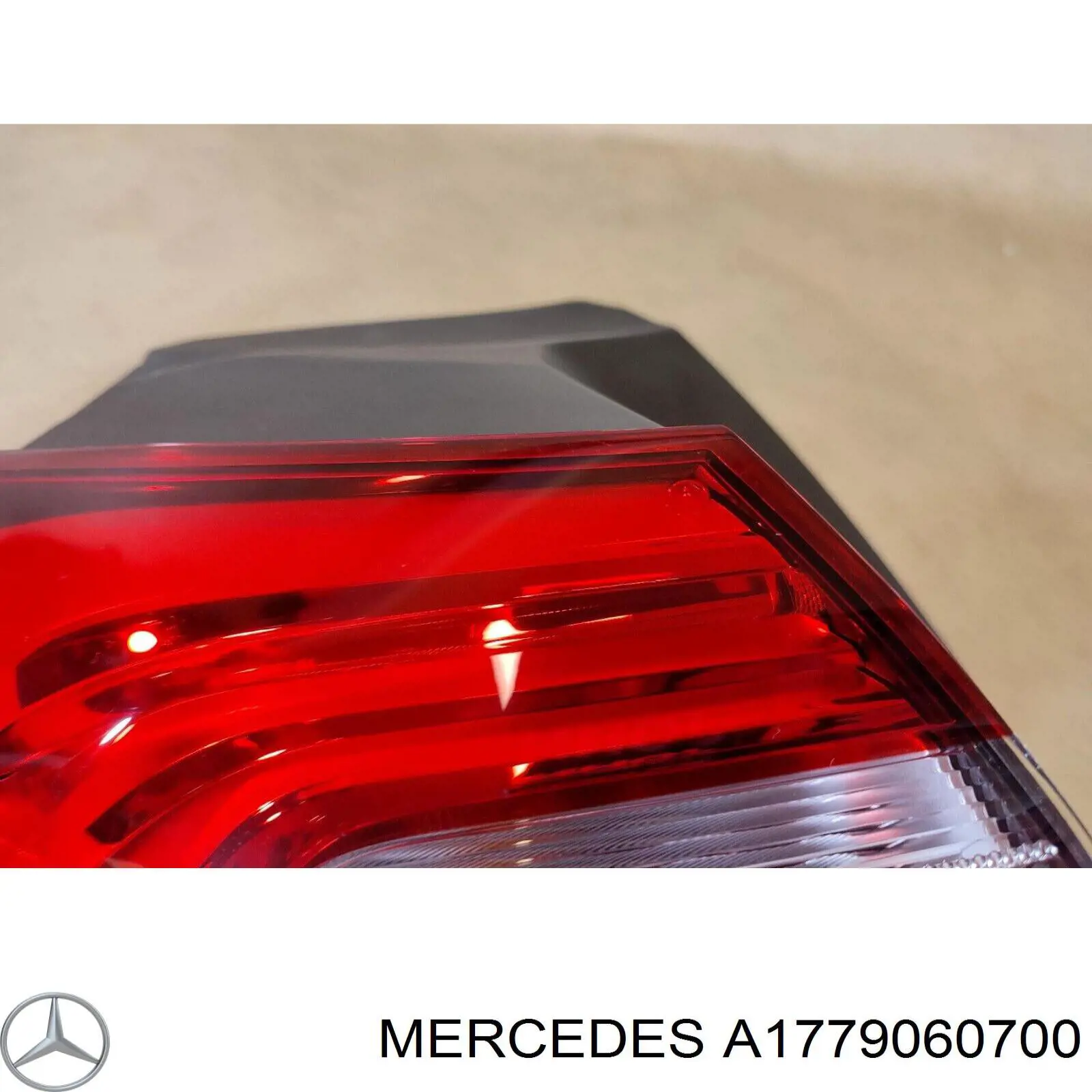 A1779060700 Mercedes Задня ліва фара