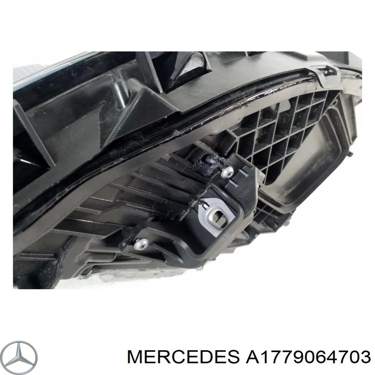 A1779064703 Mercedes 