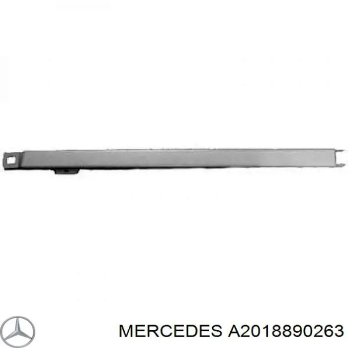 Вія (накладка) правої фари Mercedes A2018890263 ціна, від 21.85 USD