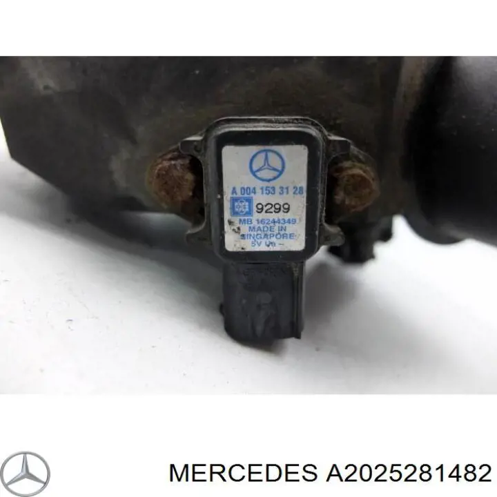 A2025281482 Mercedes Шланг/патрубок интеркуллера