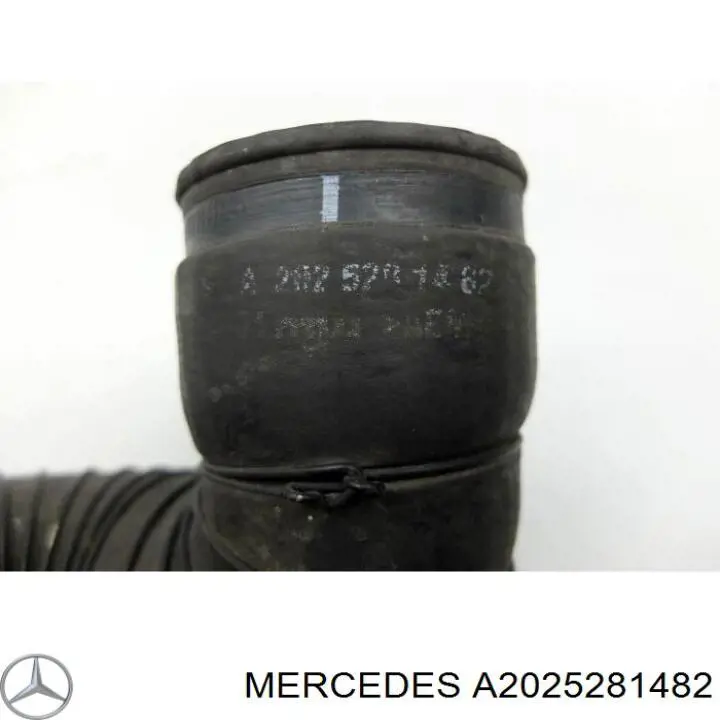 Шланг/патрубок інтеркулера, правий на Mercedes CLK-Class (C208)