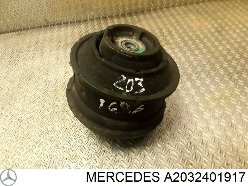 A2032401917 Mercedes Подушка (опора) двигуна, ліва/права