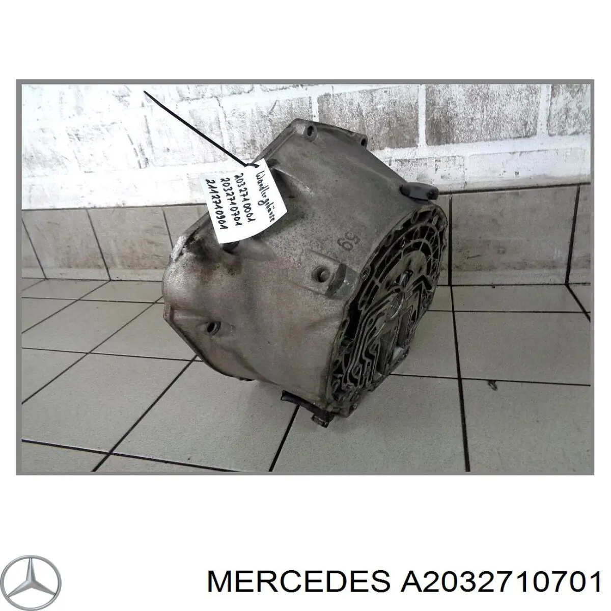 Коробка передач автомат Mercedes A2032710701 ціна, від 88.69 USD