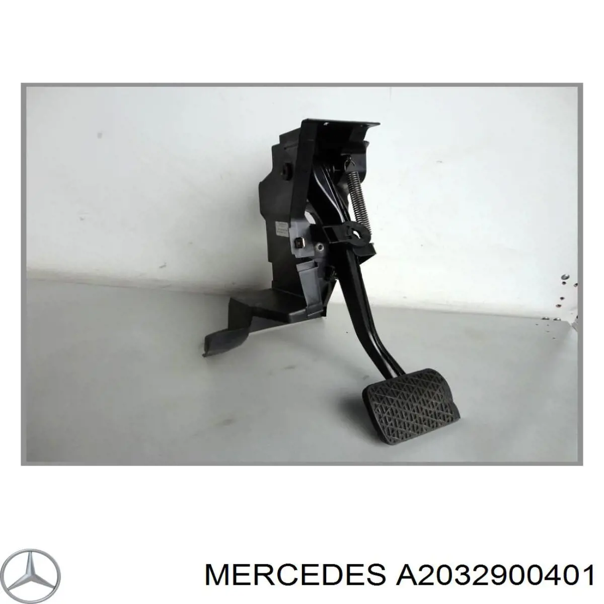 A2032901019 Mercedes Кронштейн педалей, педальний вузол