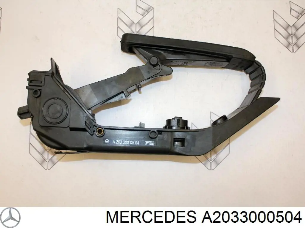 Підаль газу Mercedes A2033000504 ціна, від 31.67 USD