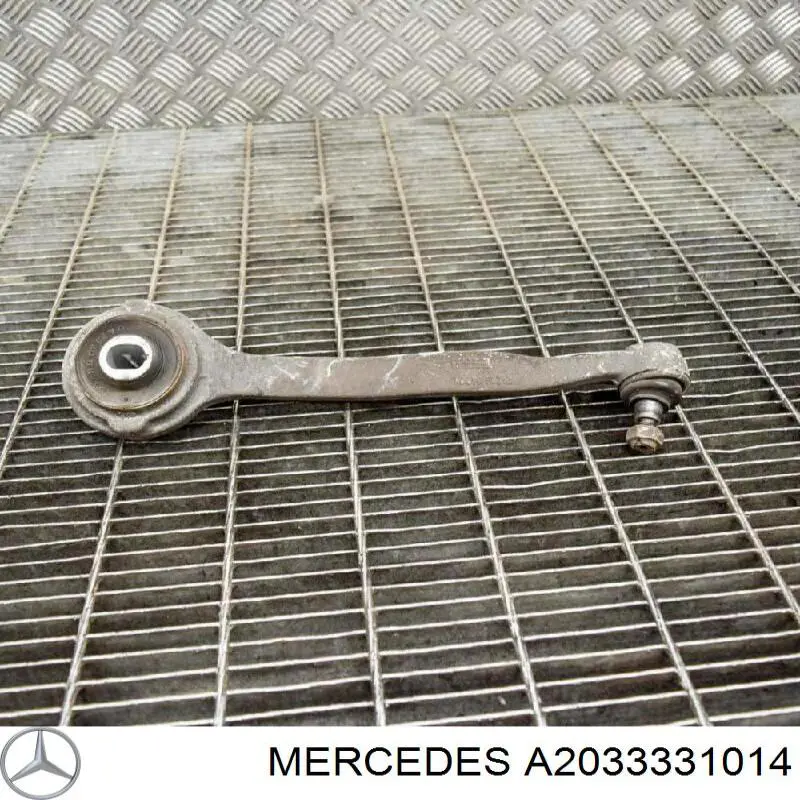 A2033331014 Mercedes Сайлентблок переднього верхнього важеля