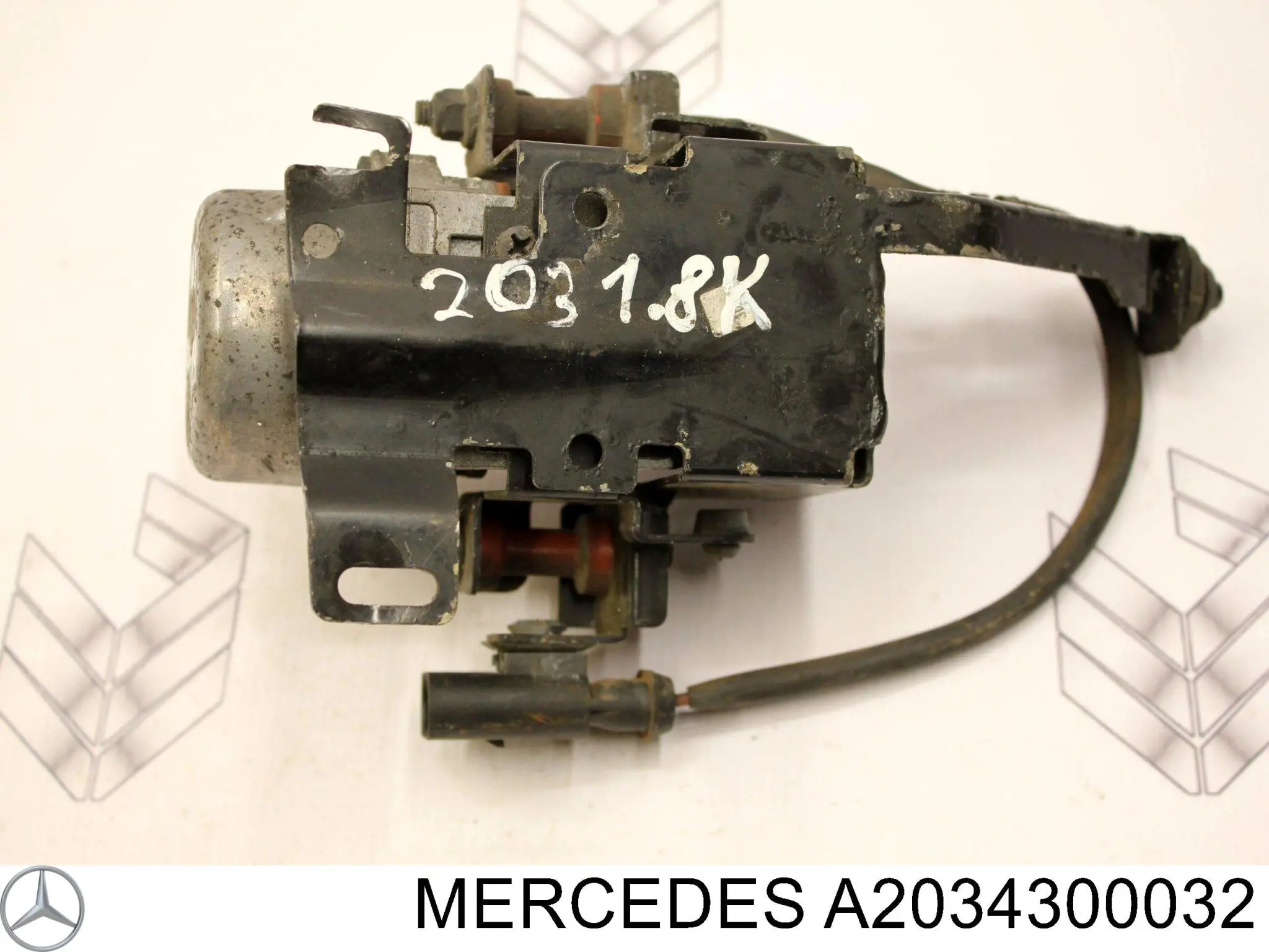 A2034300032 Mercedes Насос повітряний