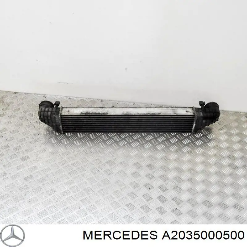 Система охолодження наддувочного повітря Mercedes A2035000500 ціна, від 76.02 USD