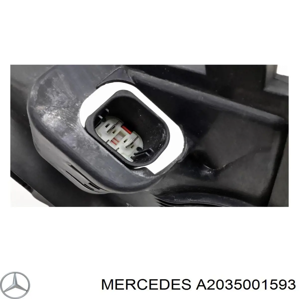 Дифузор радіатора охолодження, в зборі з двигуном і крильчаткою Mercedes A2035001593