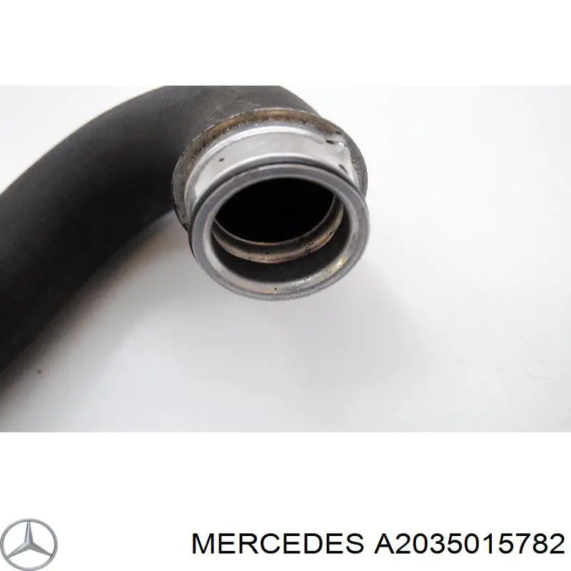 Шланг/патрубок радіатора охолодження, верхній A2035015782 Mercedes