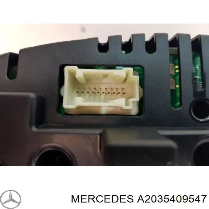 A2035409547 Mercedes Панель приладів
