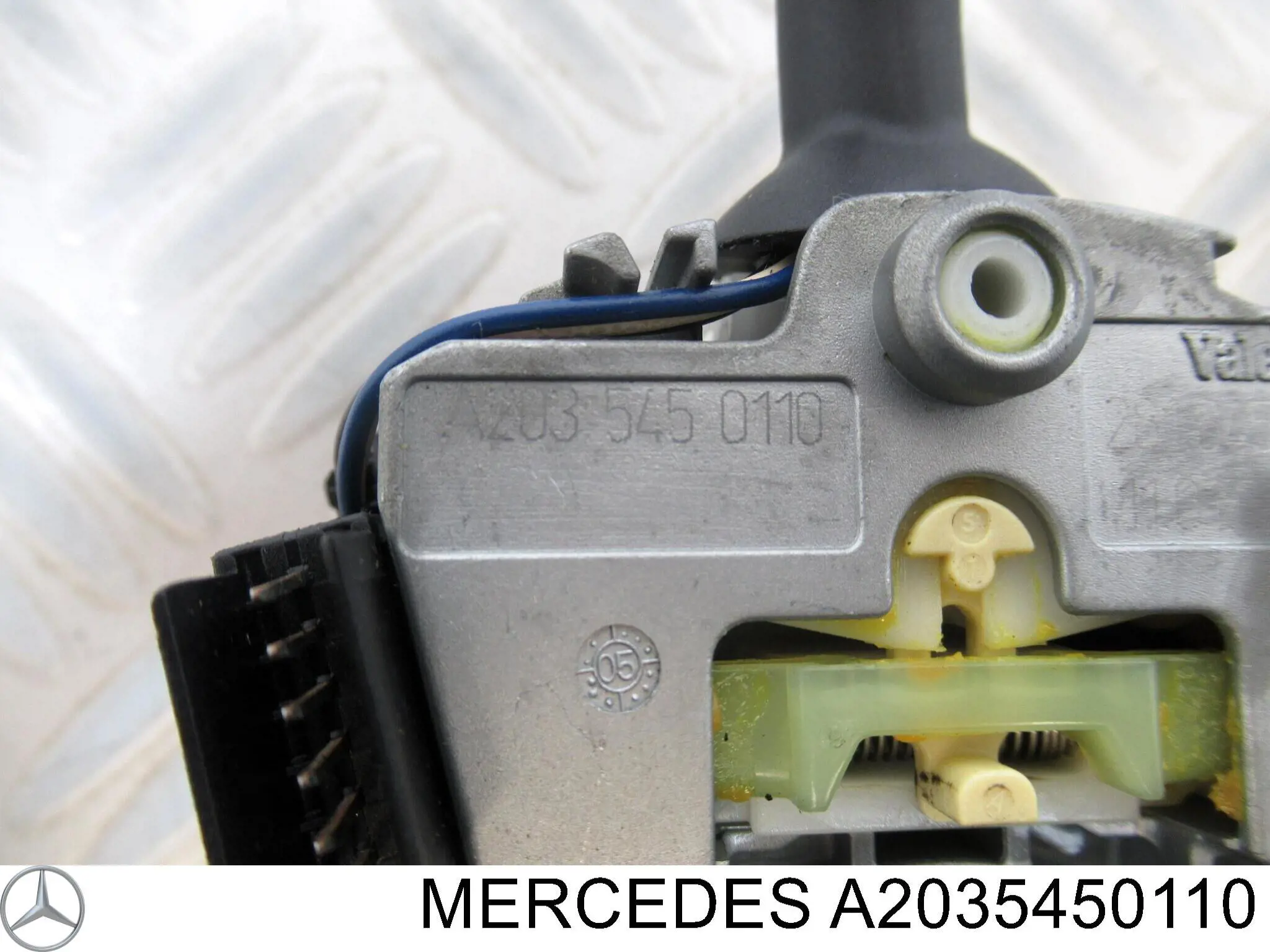Перемикач підрульовий, лівий Mercedes A2035450110 ціна, від 75.98 USD