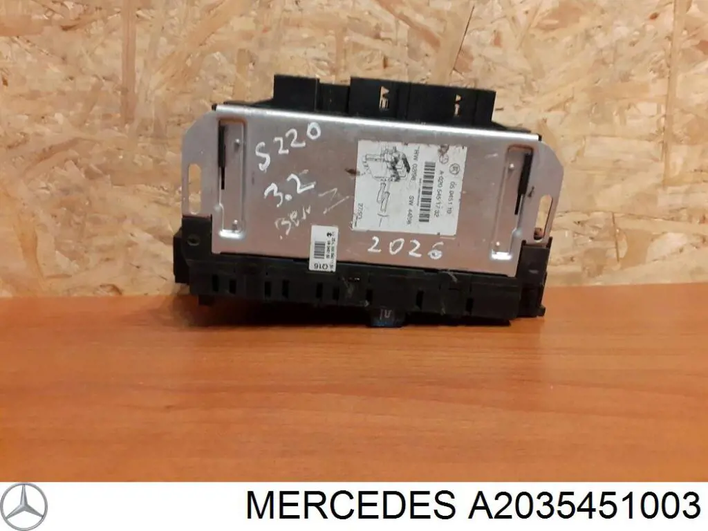  Mercedes A2035451003 ціна, від 6.33 USD