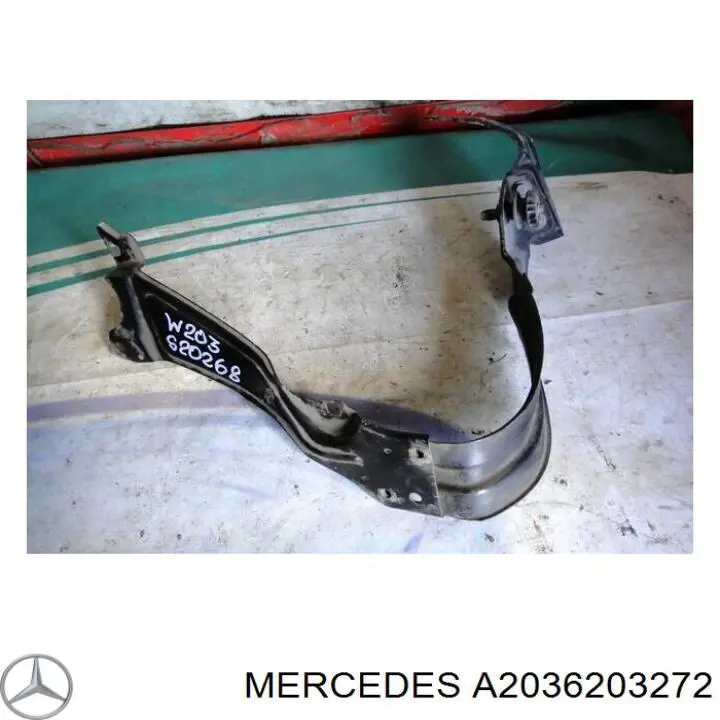 Купити A2036203272 Mercedes Супорт радіатора правий/монтажна панель кріплення фар
