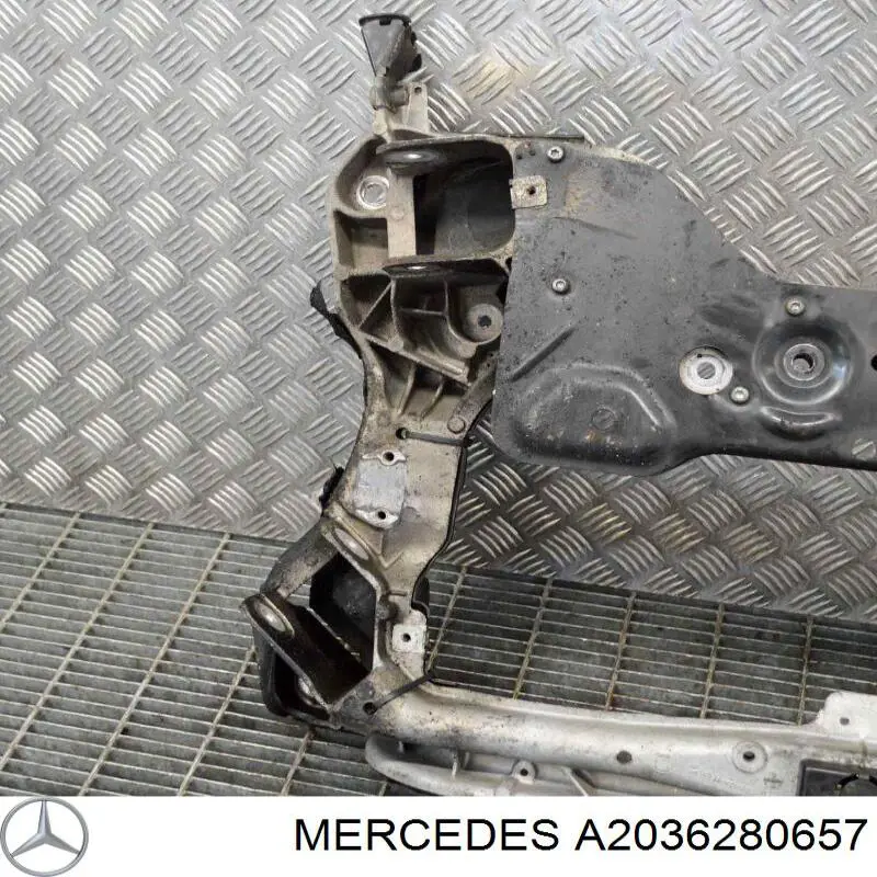 Купити A2036280657 Mercedes Підрамник передній