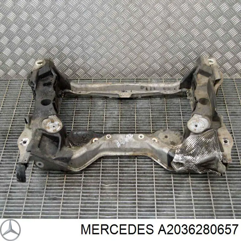A2036280657 Mercedes Передня балка