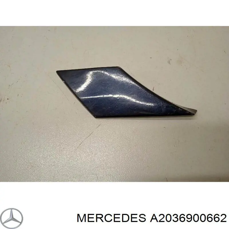 Купити A2036900662 Mercedes Молдинг заднього правого крила