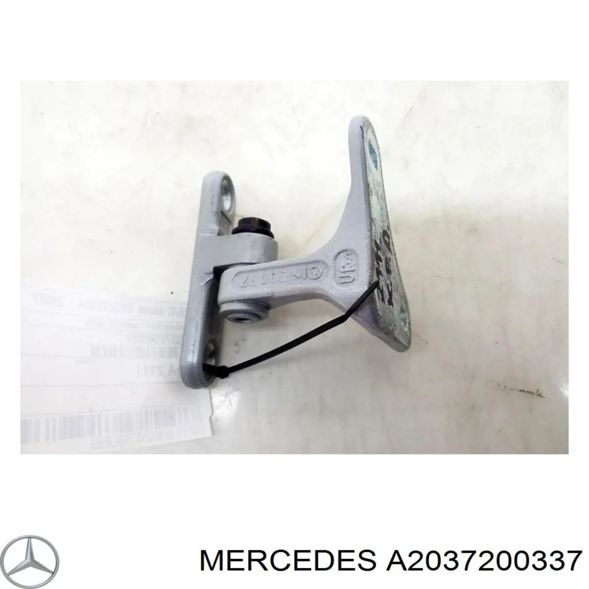 Завіса дверей передных лівих Mercedes A2037200337 ціна, від 5.62 USD