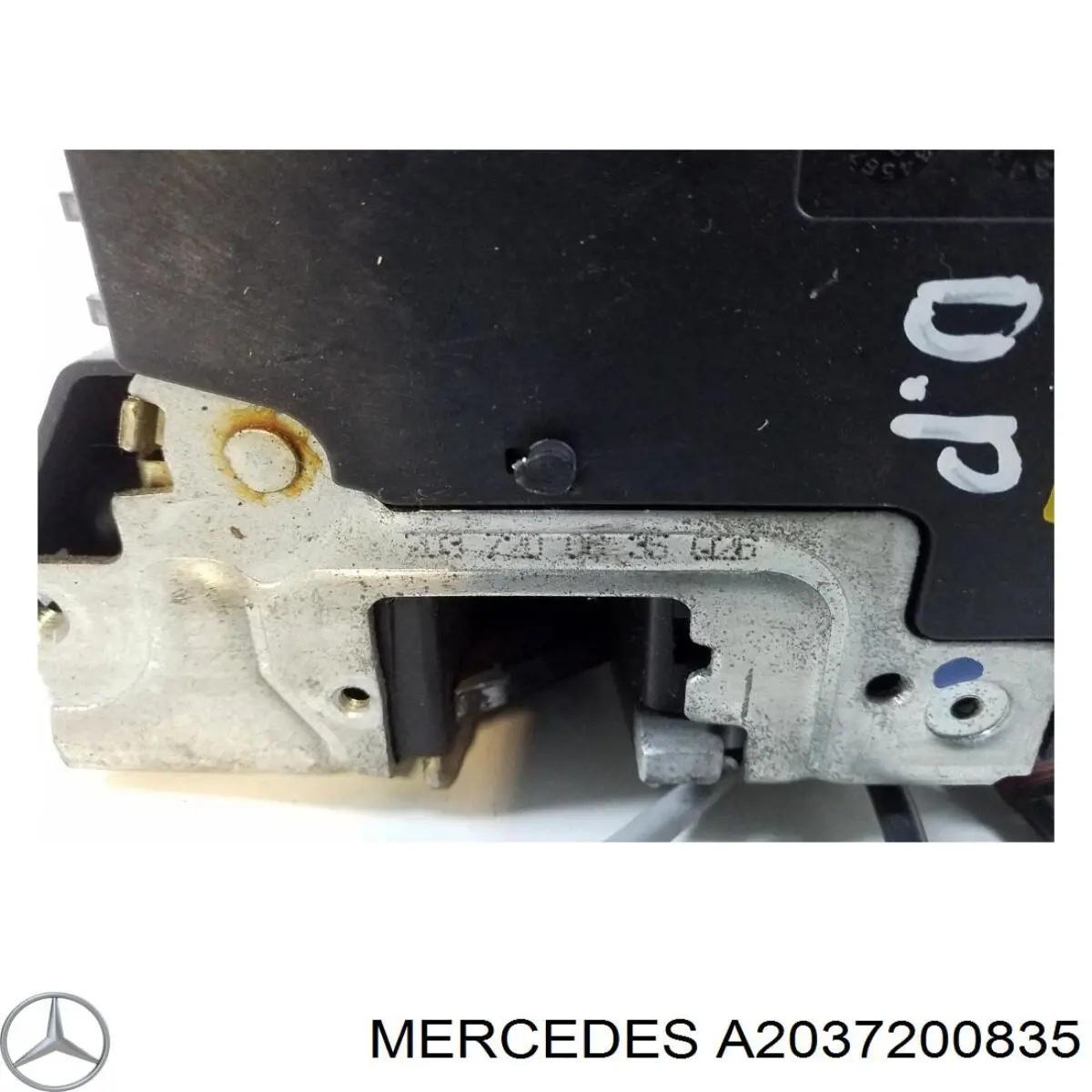 Замок дверки правої передньої A2037200835 Mercedes