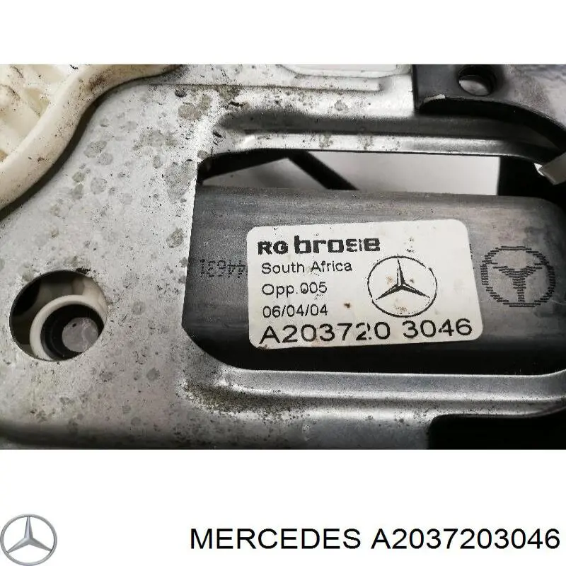 A2037203046 Mercedes 