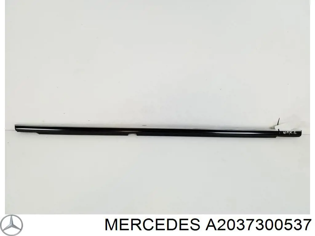 Купити A2037300137 Mercedes Дверний шарнір задній лівий