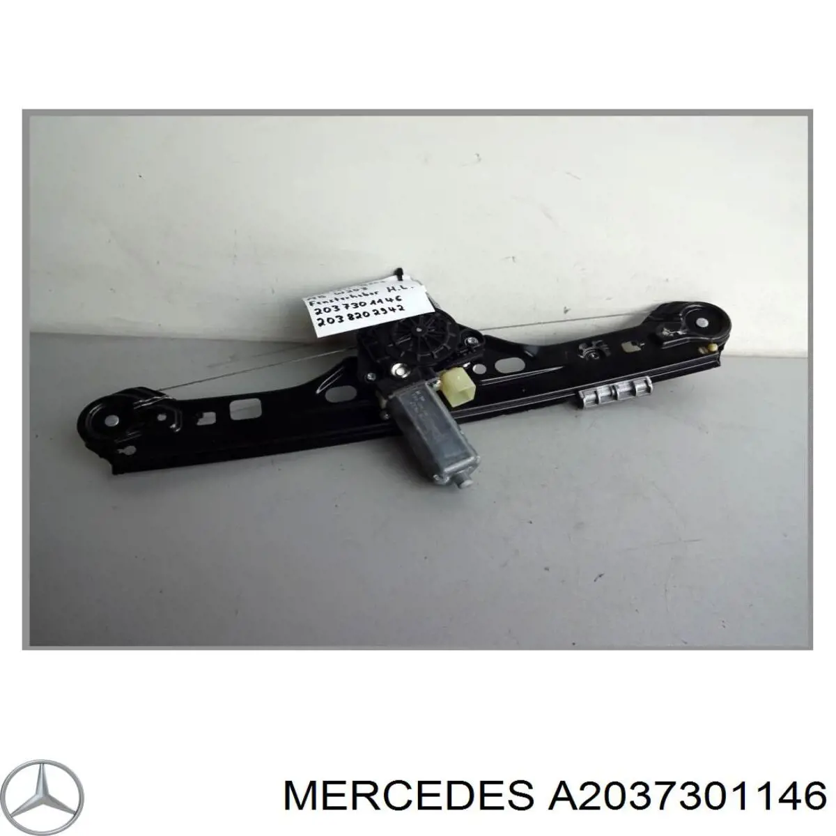 Склопідйомник з електродвигуном Mercedes A2037301146 ціна, від 23.05 USD
