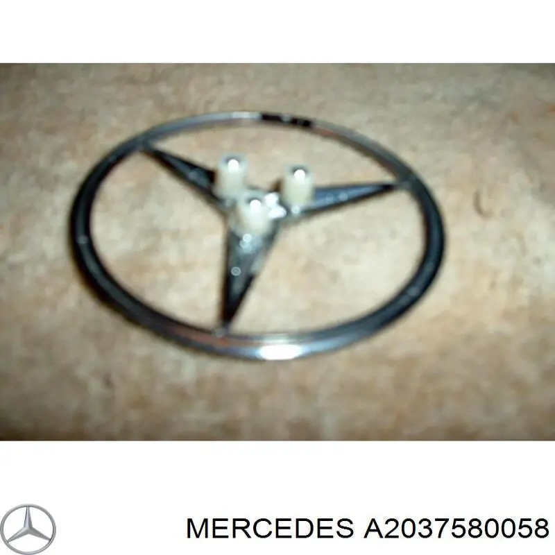 Емблема на кришку багажника, фірм.значок Mercedes A2037580058 ціна, від 25.61 USD