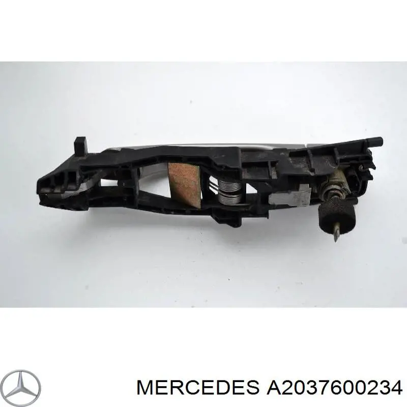 A2037600234 Mercedes Тримач зовнішньої ручки дверей, правих дверей