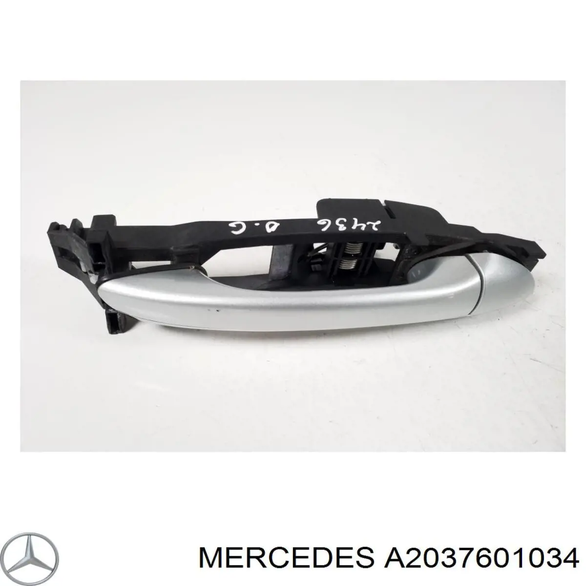 A2037601034 Mercedes Тримач зовнішньої ручки дверей, задніх правих