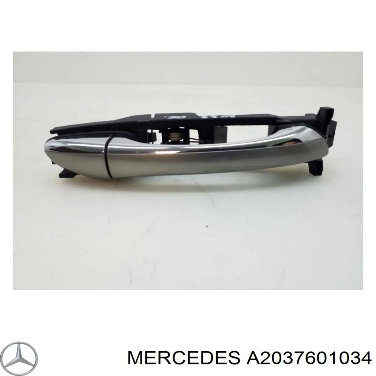 Купити A2037601034 Mercedes Тримач зовнішньої ручки дверей, задніх правих