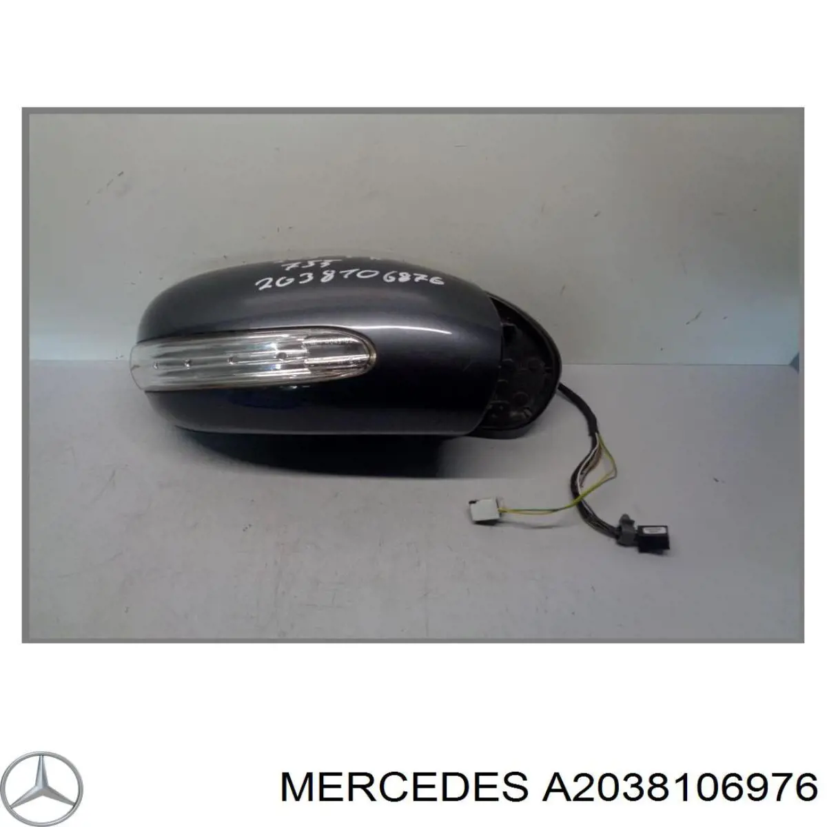 Ліве бічне дзеркало Mercedes A2038106976 ціна, від 100.08 USD