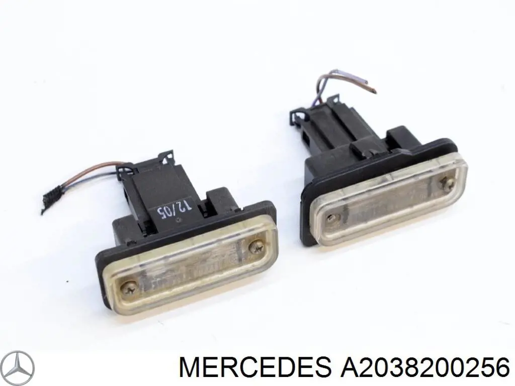 Купити A2038200256 Mercedes Ліхтар підсвічування заднього номерного знака