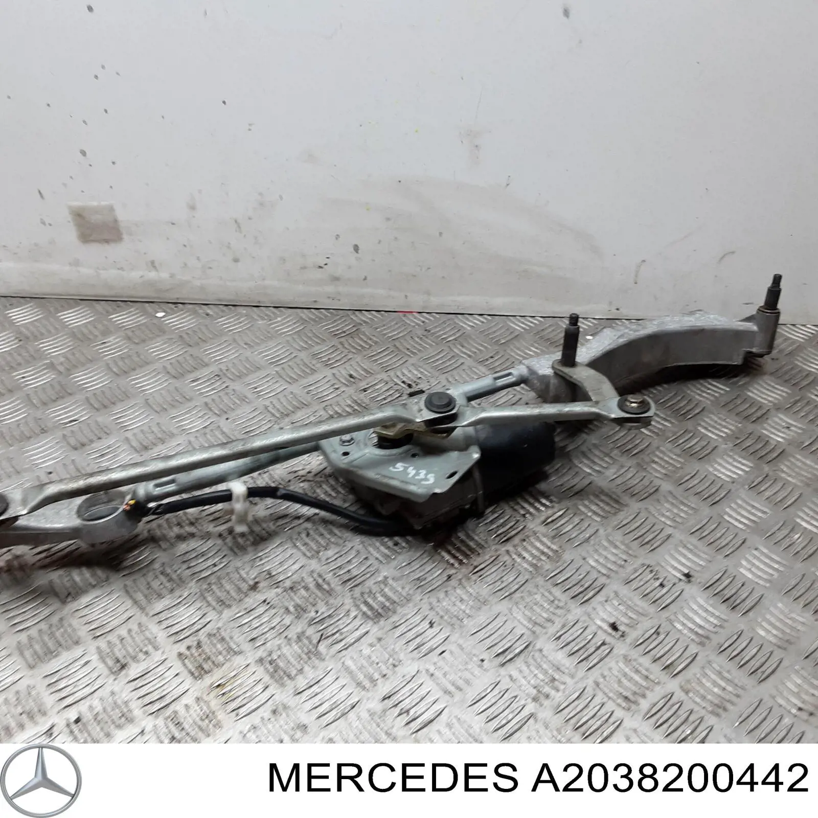 A2038200442 Mercedes Мотор склоочисника скла (трапеції)