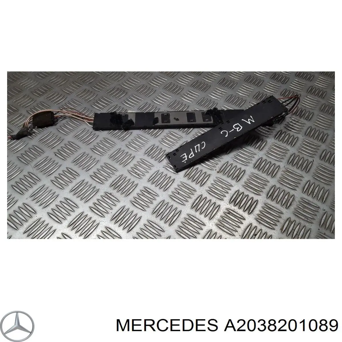 Купити A2038201089 Mercedes 