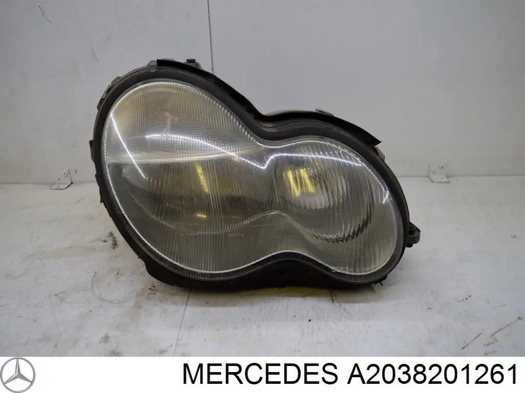 Фара права A2038201261 Mercedes