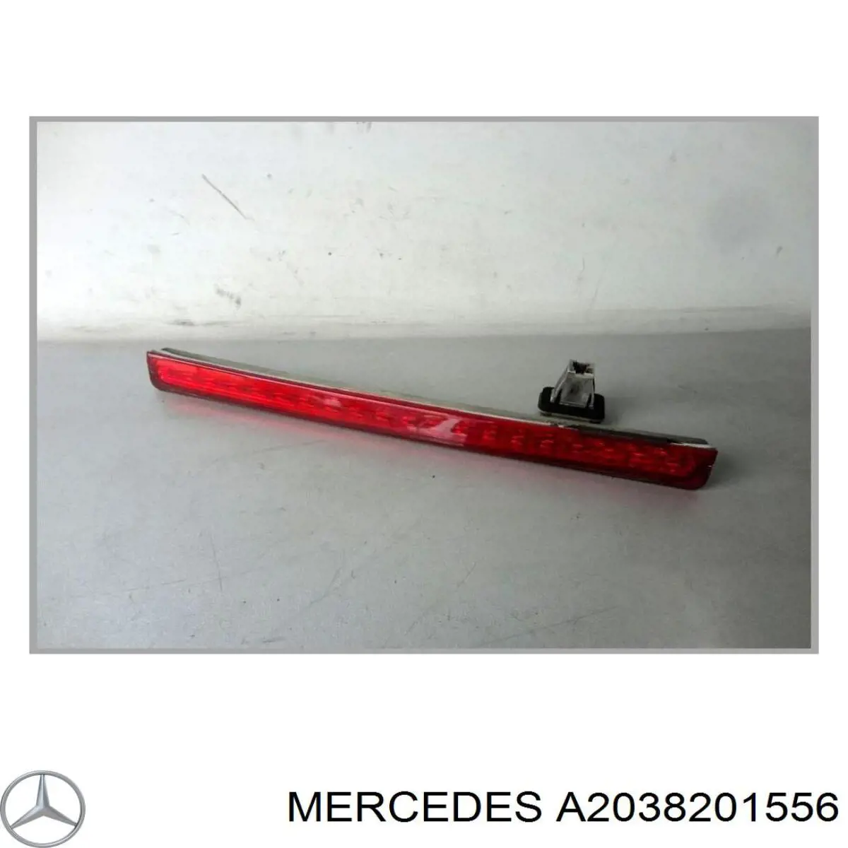 A2038201556 Mercedes Стоп-сигнал заднього скла