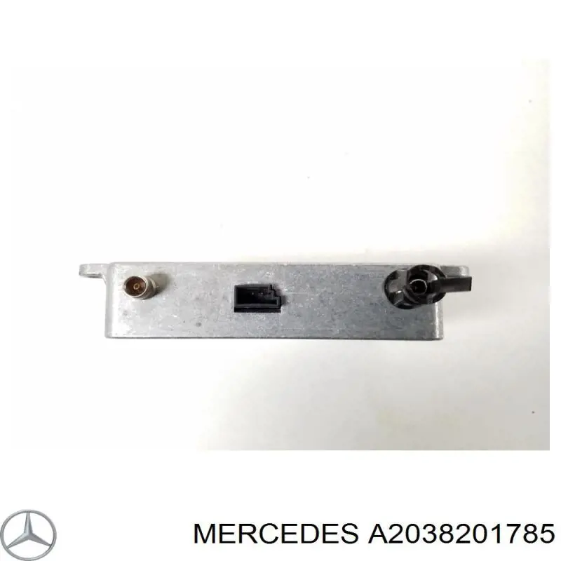 Підсилювач сигналу антени A2038201785 Mercedes