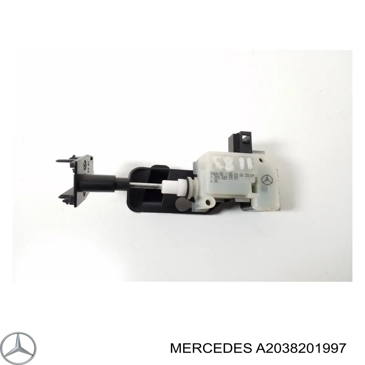 Замок відкривання лючка бензобаку Mercedes A2038201997 ціна, від 9.00 USD