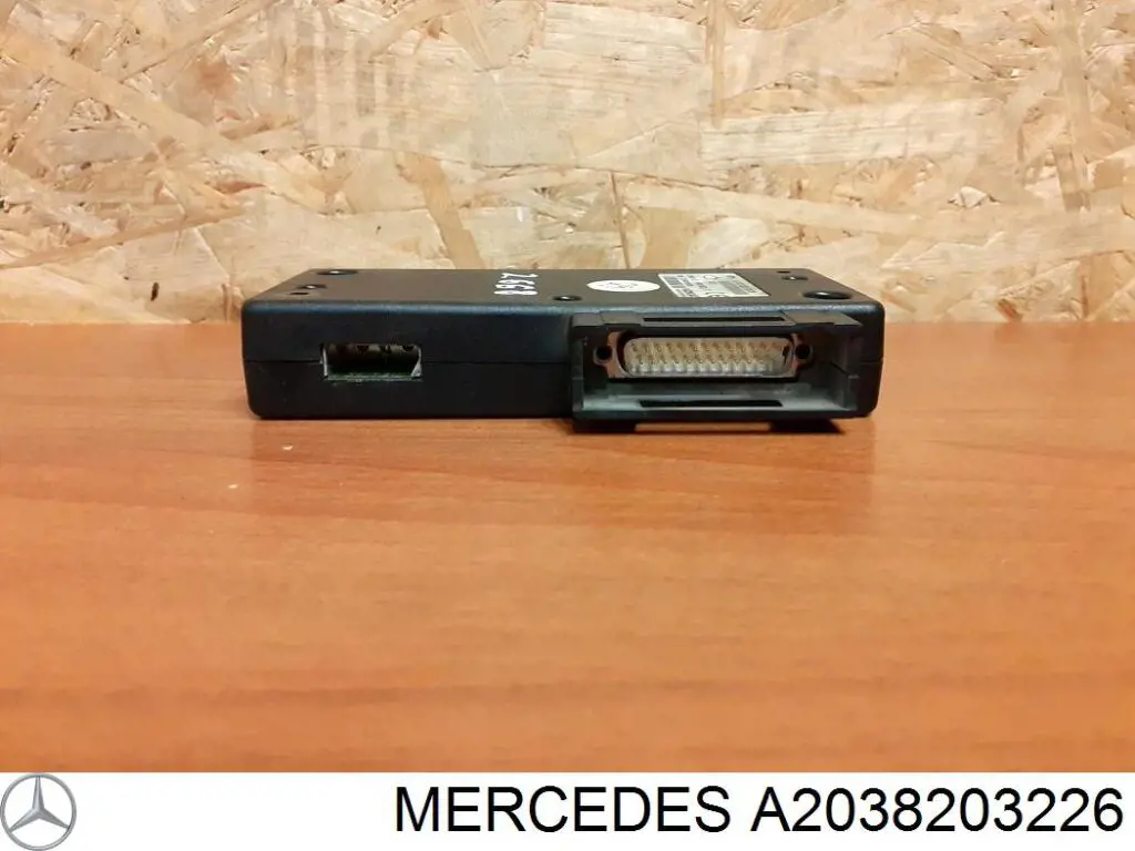 Купити A2038203226 Mercedes Блок керування телефоном