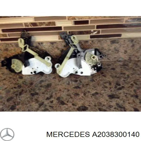  Mercedes A2038300140 ціна, від 22.57 USD