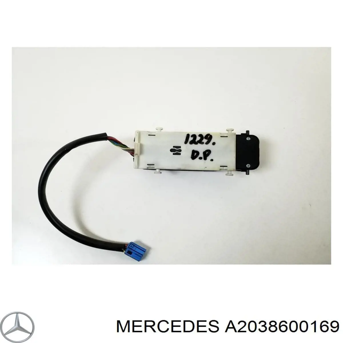 Купити A2038600169 Mercedes Важіль фіксації ременя безпеки, правий