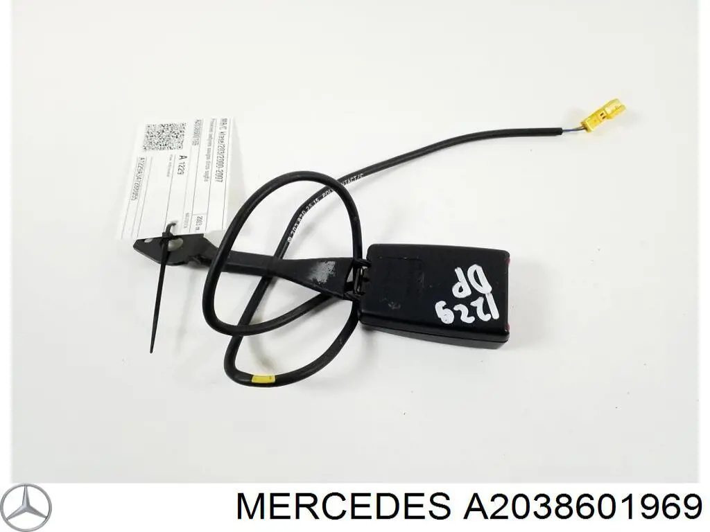 Важіль фіксації ременя безпеки, правий Mercedes A2038601969 ціна, від 6.02 USD