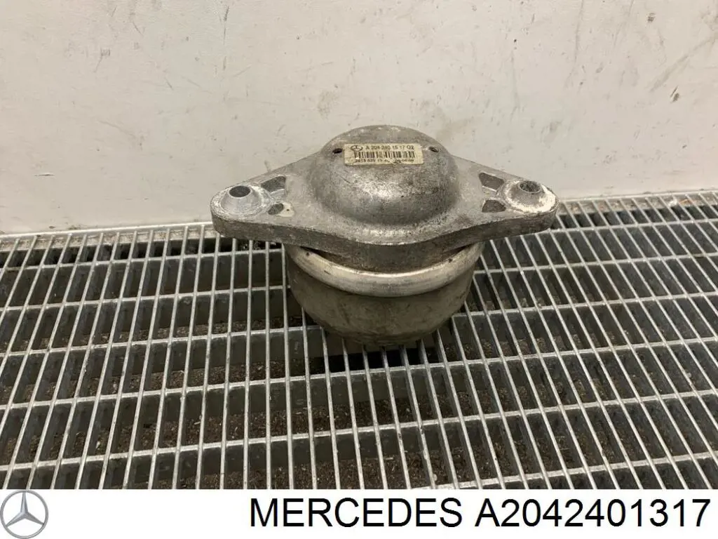 A2042401317 Mercedes подушка (опора двигуна, права)