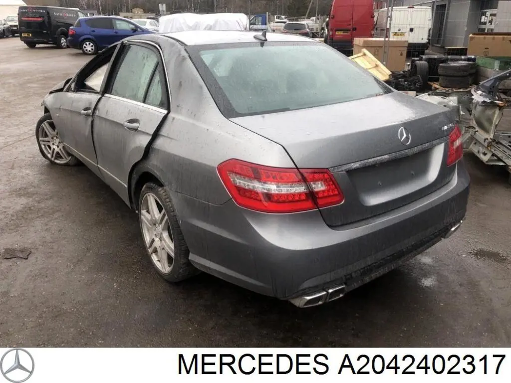 Подушка (опора) двигуна ліва/права A2042402317 Mercedes