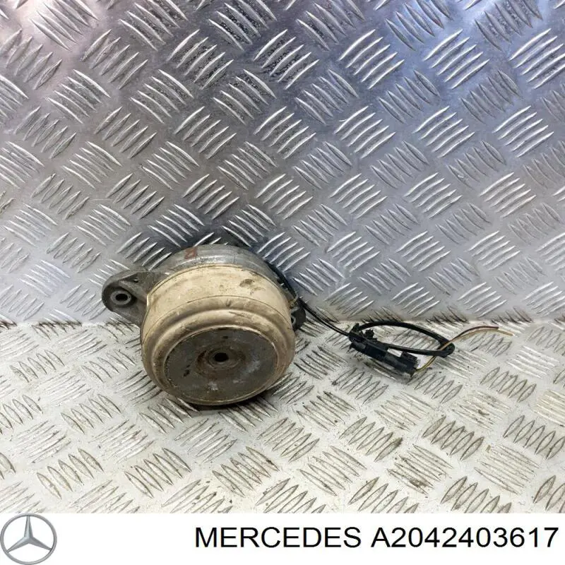 Купити A2042403617 Mercedes Подушка (опора) двигуна, ліва