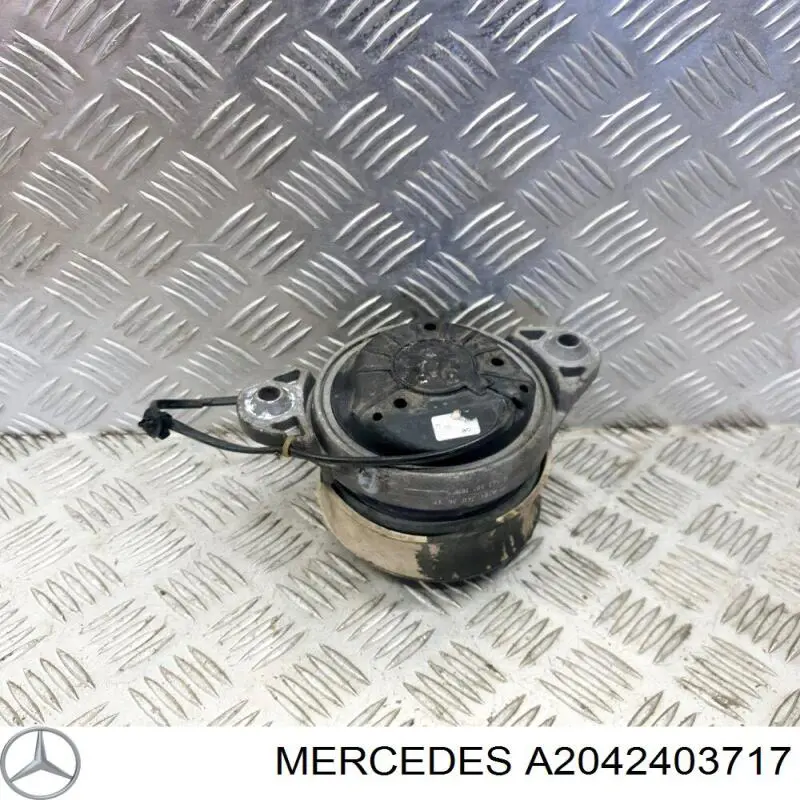 A2042403717 Mercedes подушка (опора двигуна, права)