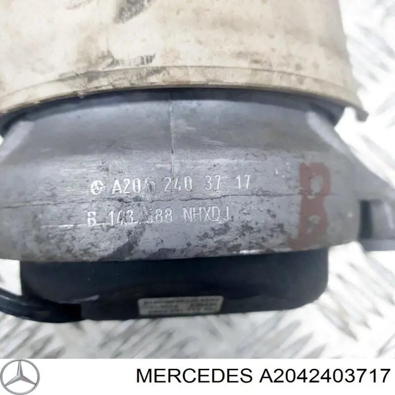 Купити A2042403717 Mercedes Подушка (опора) двигуна, права