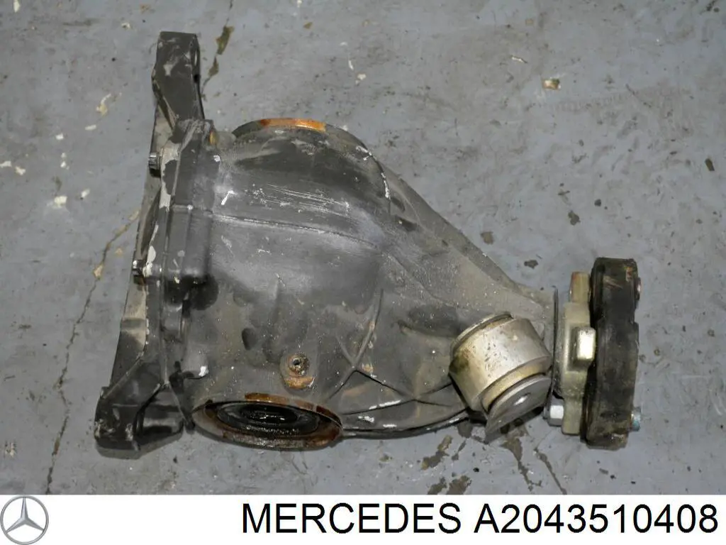 A2043510408 Mercedes Кришка редуктора заднього