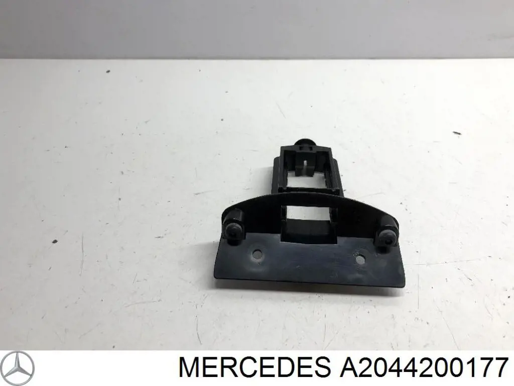 A2044200177 Mercedes Привід гальма стоянки (управління ручним гальмом)