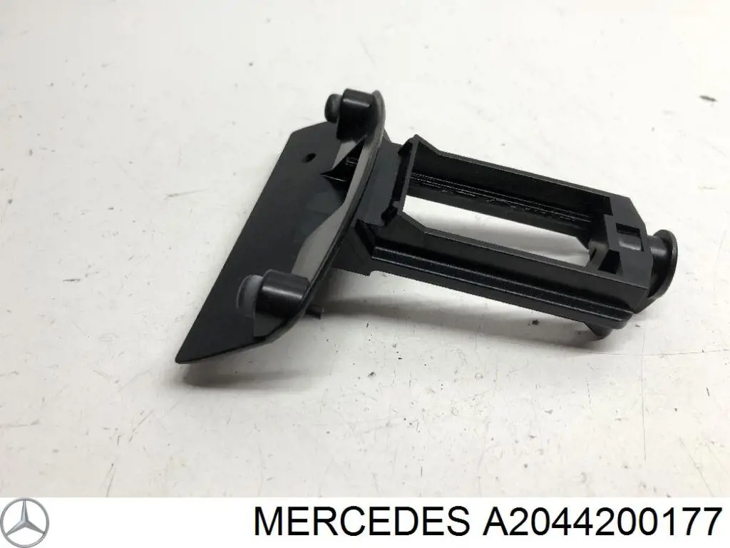 Важіль ручника Mercedes A2044200177 ціна, від 4.40 USD